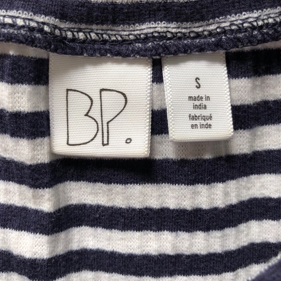 Women’s striped crop top tshirt tee from Nordstrom size XS - Picture 3 of 4